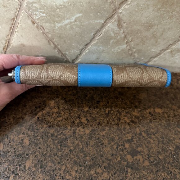 COACH SIGNATURE C ACCORDION ZIP AROUND WALLET BROWN/BLUE Like New - Picture 8 of 13